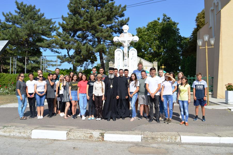 01_ps-antonie-episcop-de-balti-binecuvinteaza-tinerii-pentru-itom-2018-24-august-2018