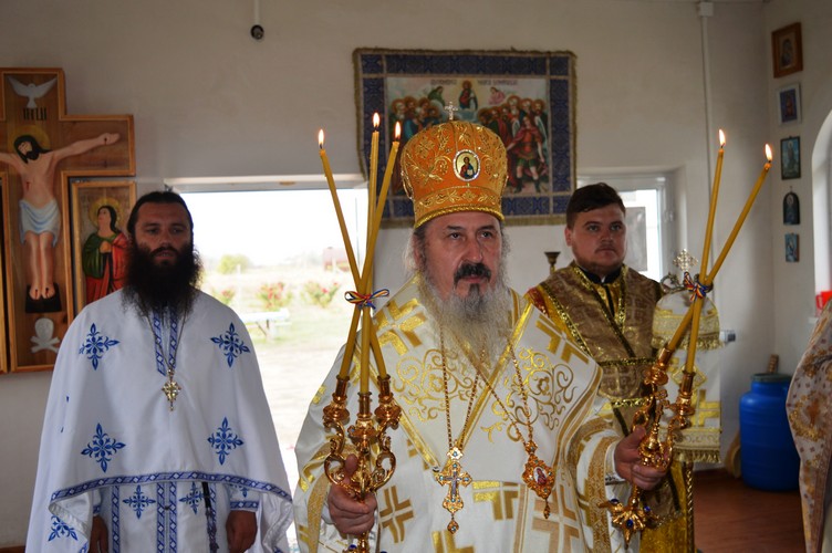 ips-mitropolit-si-exarh-petru-la-manastirea-gavanoasa-18-septembrie-2016