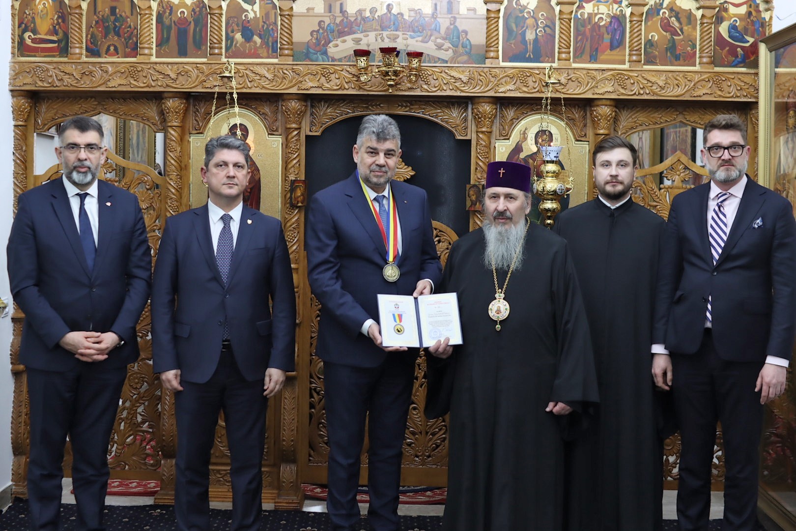Delegație importantă de demnitari români la Mitropolia Basarabiei. Guvernul României sprijină activitatea Mitropoliei Basarabiei și răspunde promt nevoilor comunității românilor basarabeni