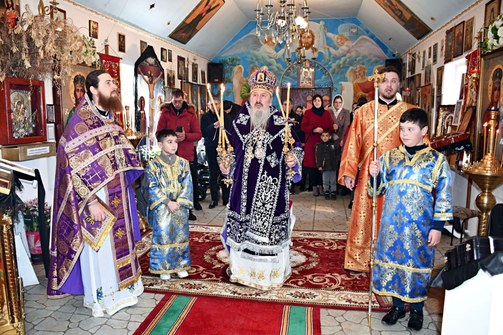 Itinerariul pastoral al ÎPS Petru în Duminica a II-a din Postul Mare: Încurajarea unității și ajutorului necondiționat al semenilor