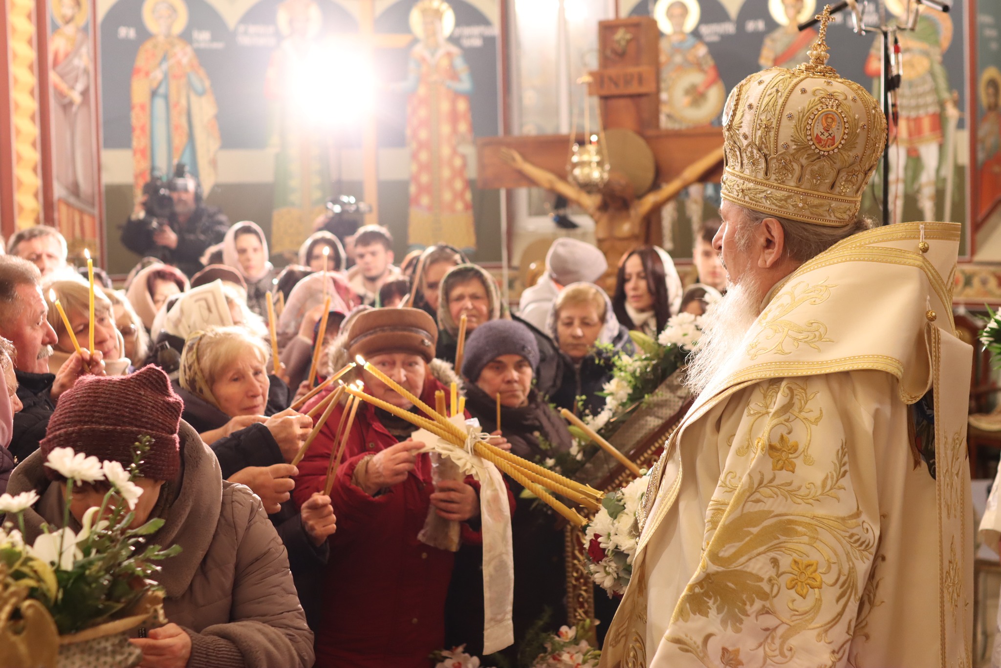 Mitropolitul Petru a săvârșit Slujba Învierii la Mănăstirea „Sfântul Apostol Andrei” din Durlești, în prezența credincioșilor din Chișinău și din împrejurimi