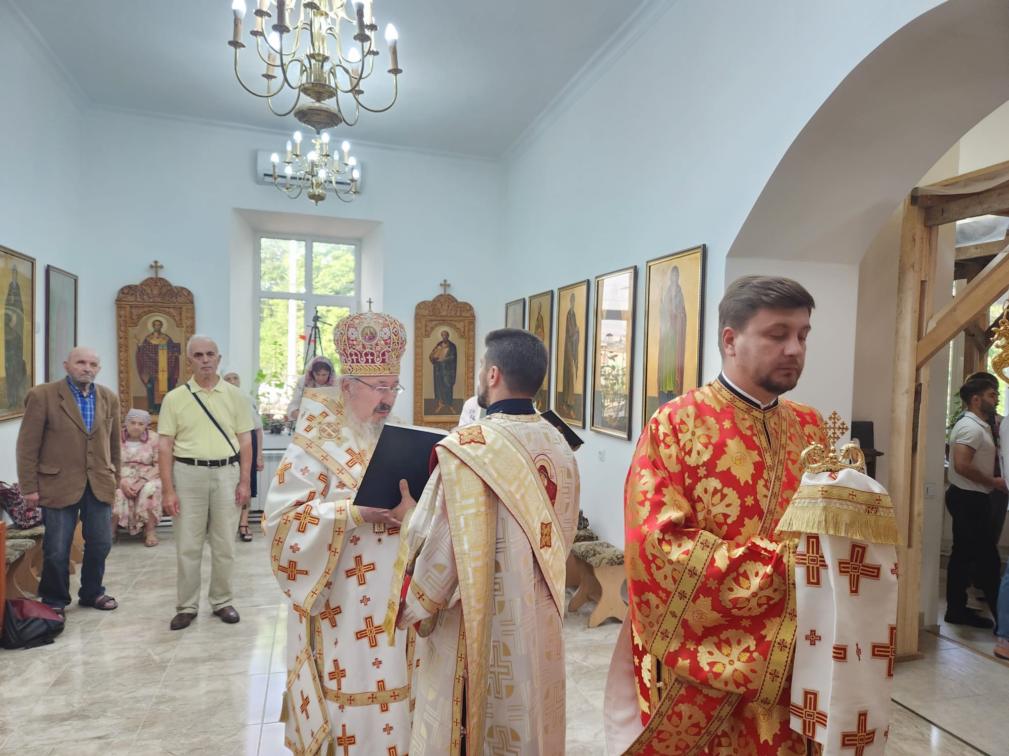 Sărbătoarea Nașterii Sfântului Ioan Botezătorul a fost marcată prin slujbă arhierească la Paraclisul Mitropolitan din Chișinău