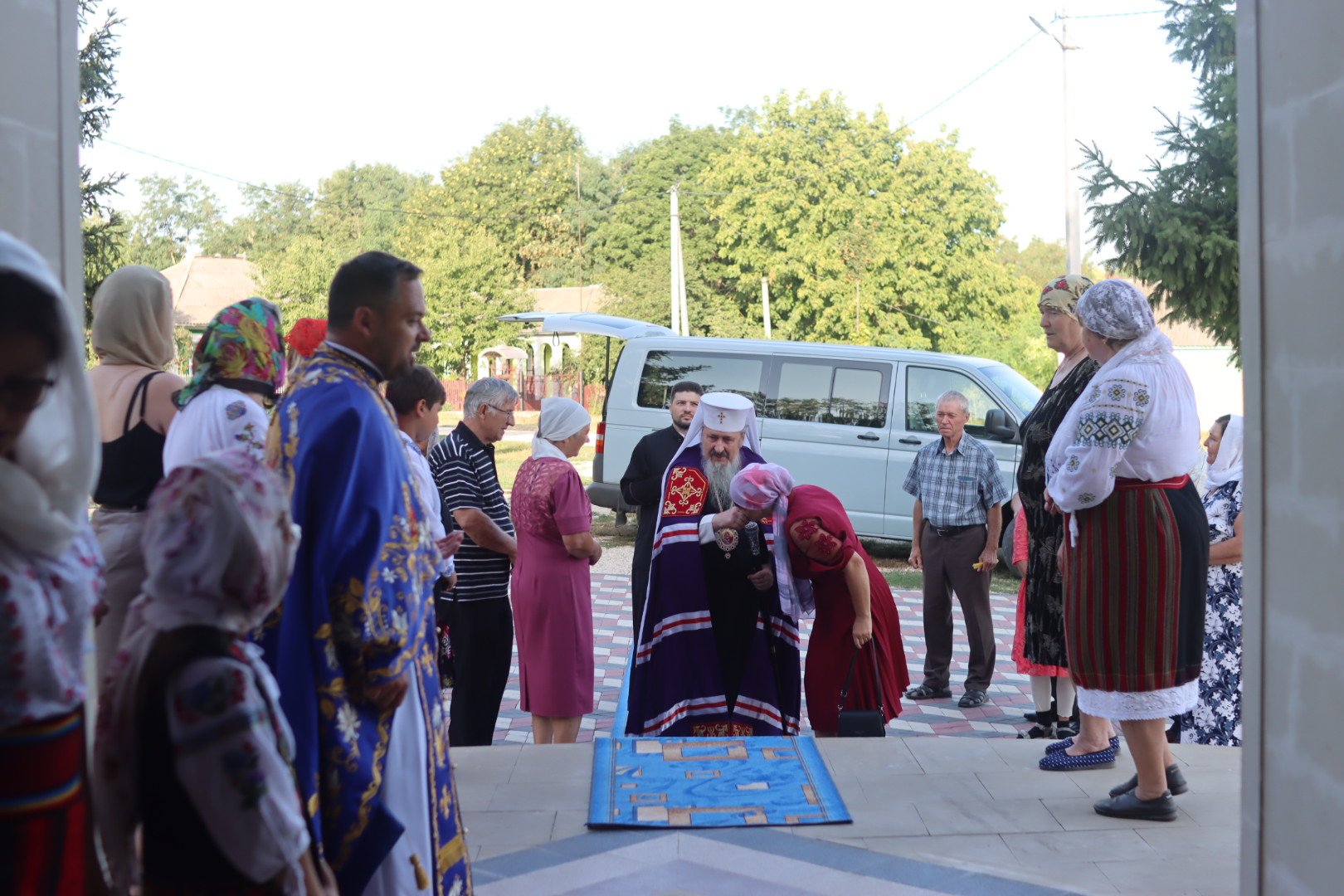 Hramul Parohiei „Adormirea Maicii Domnului” din Climăuți a fost marcat printr-o slujbă deosebită în prezența Înaltpreasfințitului Părinte PETRU