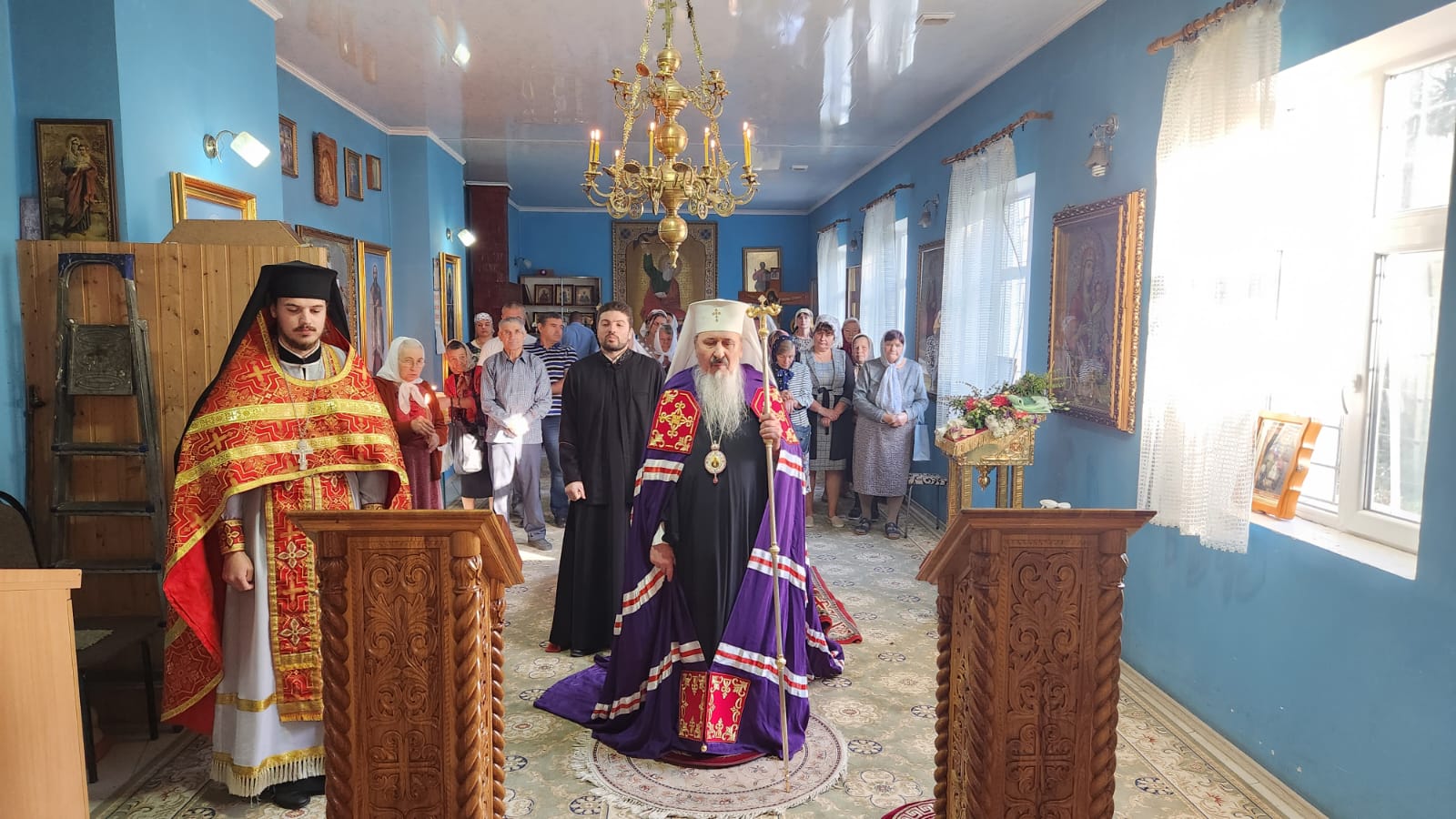 Înălțarea Sfintei Cruci la Mănăstirea „Sfântul Prooroc Ilie” din Cornești: Înaltpreasfinția Sa ne învăță despre însemnătatea Crucii în viața creștină