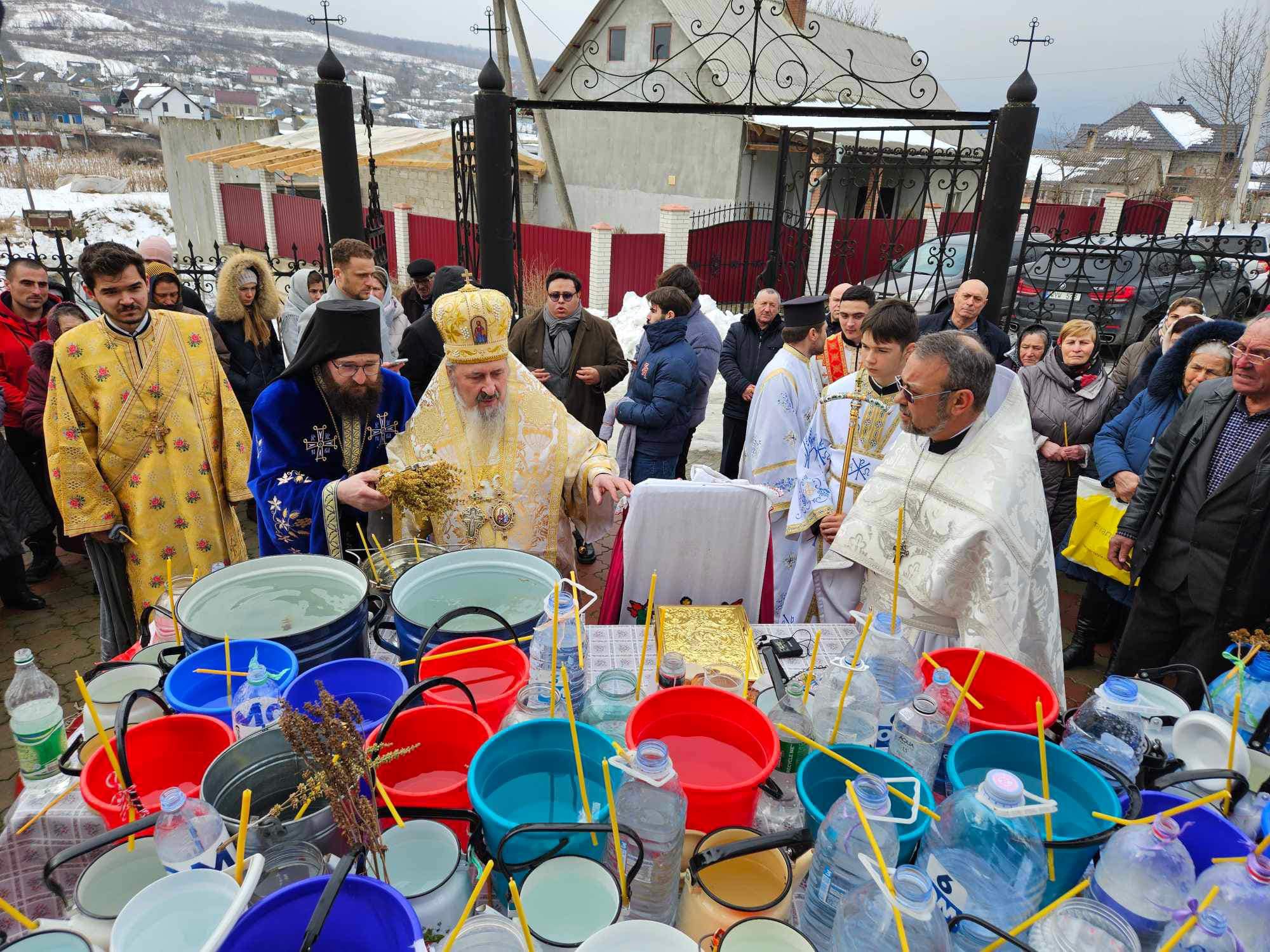 Bucurie duhovnicească la Malcoci: Prima vizită a Mitropolitului Basarabiei în Parohia „Sfinții Arhangheli Mihail și Gavriil”