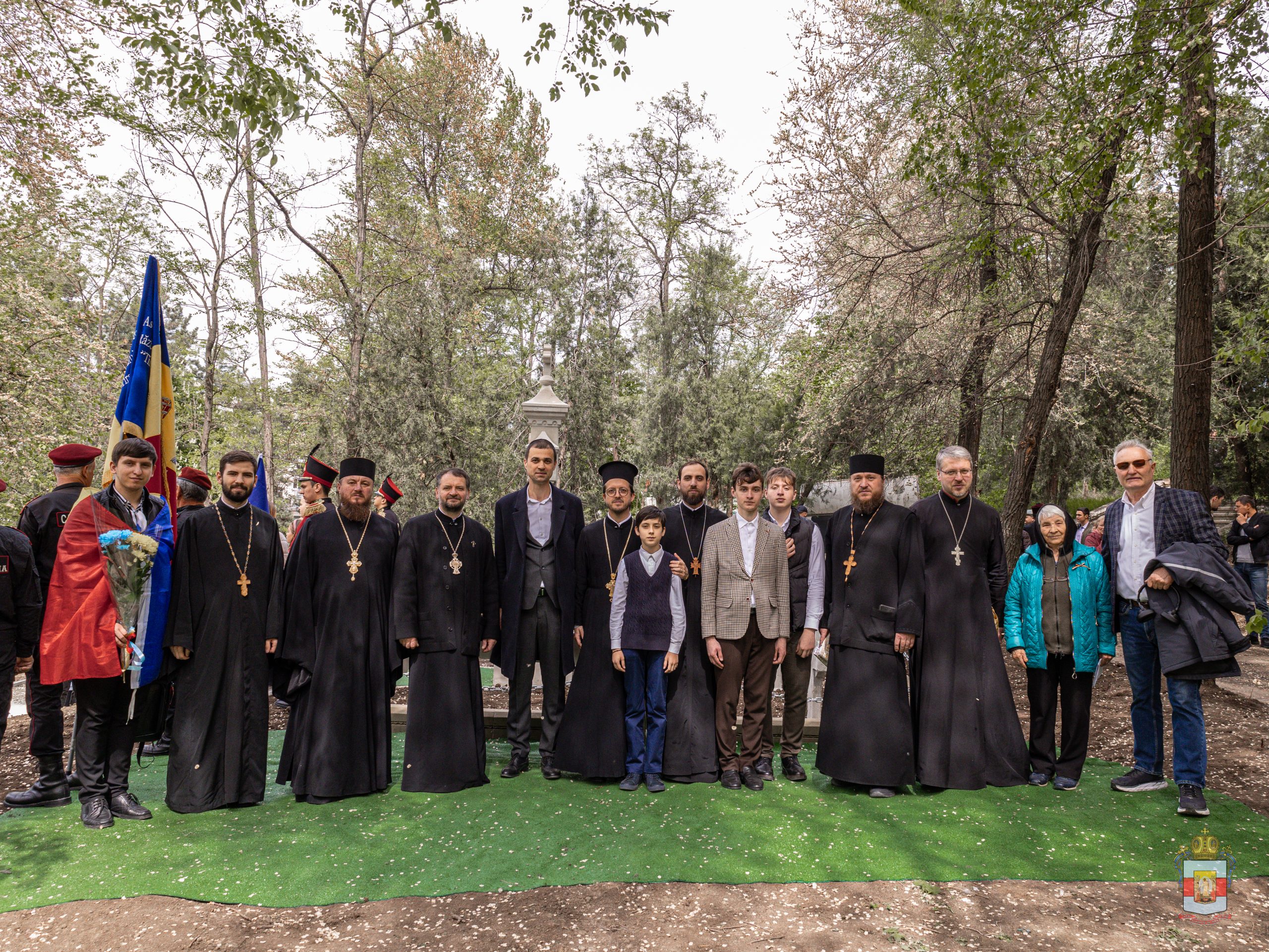 Au fost sfințite Troița și crucile din cadrul Memorialului Ostașilor Români, de pe teritoriul Cimitirului Eroilor din Chișinău