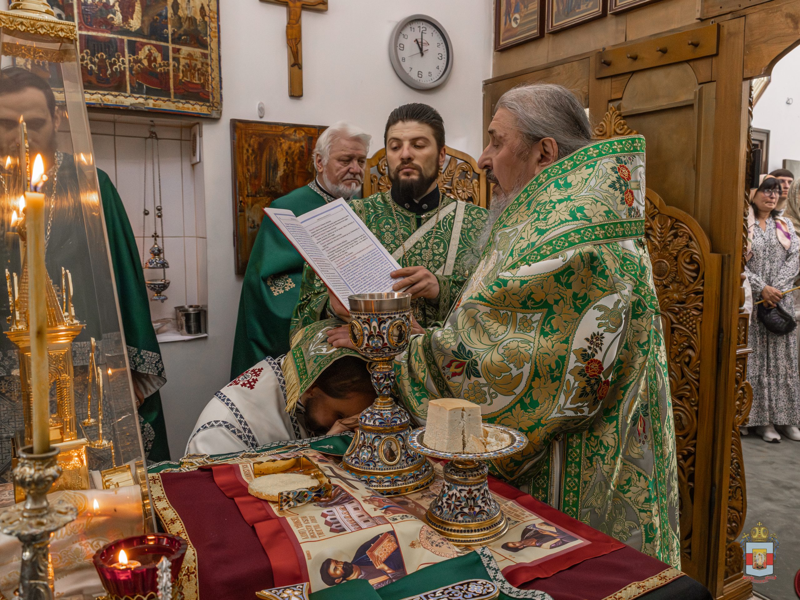 ÎPS Petru, Mitropolitul Basarabiei, l-a hirotonit în treapta de ierodiacon pe Cuviosul Gurie, conducătorul artistic al Coralei academice „Gavriil Musicescu”