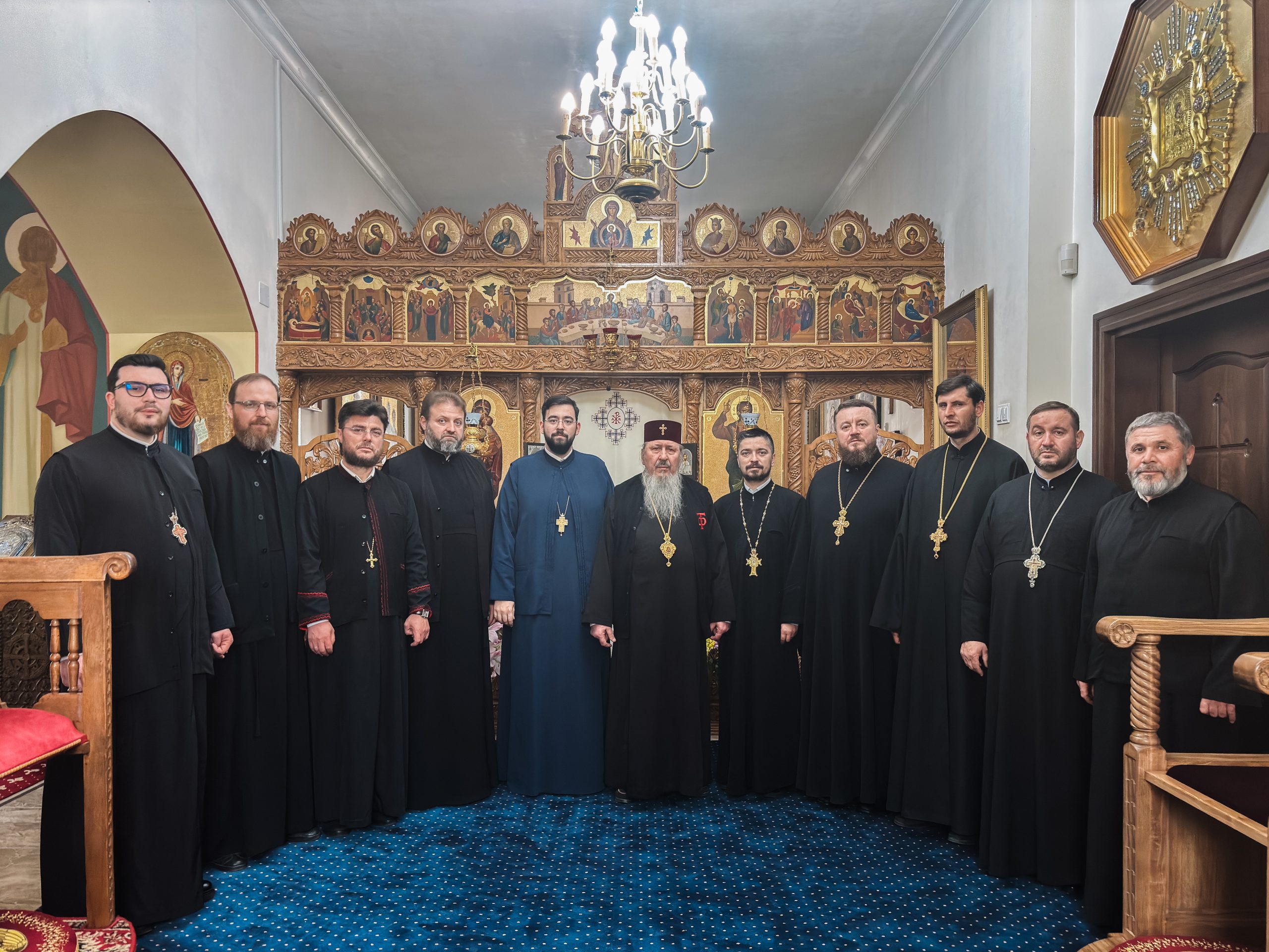 Ședință de lucru la Centrul Eparhial: ÎPS Părinte Mitropolit Petru s-a întâlnit cu protopopii Arhiepiscopiei Chișinăului și cu membrii administrației eparhiale