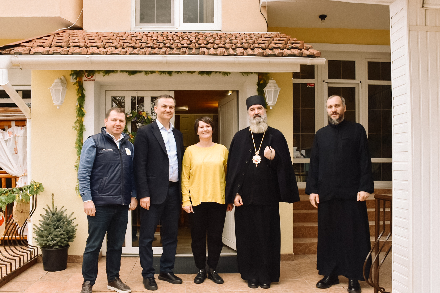 PS Părinte Nectarie de Bogdania în vizită la Misiunea Socială Diaconia: „Dragostea și grija vindecă totul”