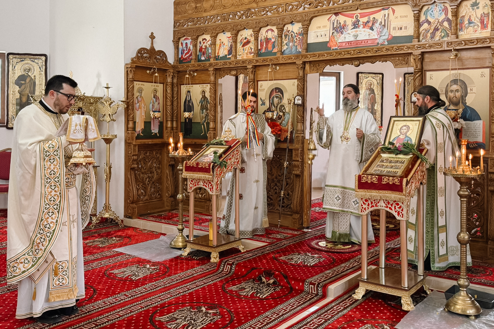 Harul Duhului Sfânt a umbrit comunitatea credincioșilor din Sculeni, prin slujirea arhierească a Preasfințitului Părinte Nectarie de Bogdania