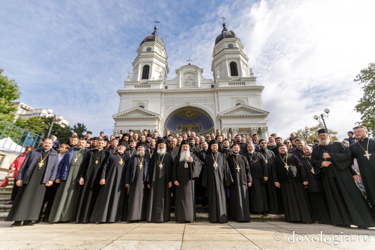 Sărbătoarea Sfintei Parascheva reîntregește inima Moldovei, prin comuniunea românilor de pe ambele maluri ale Prutului