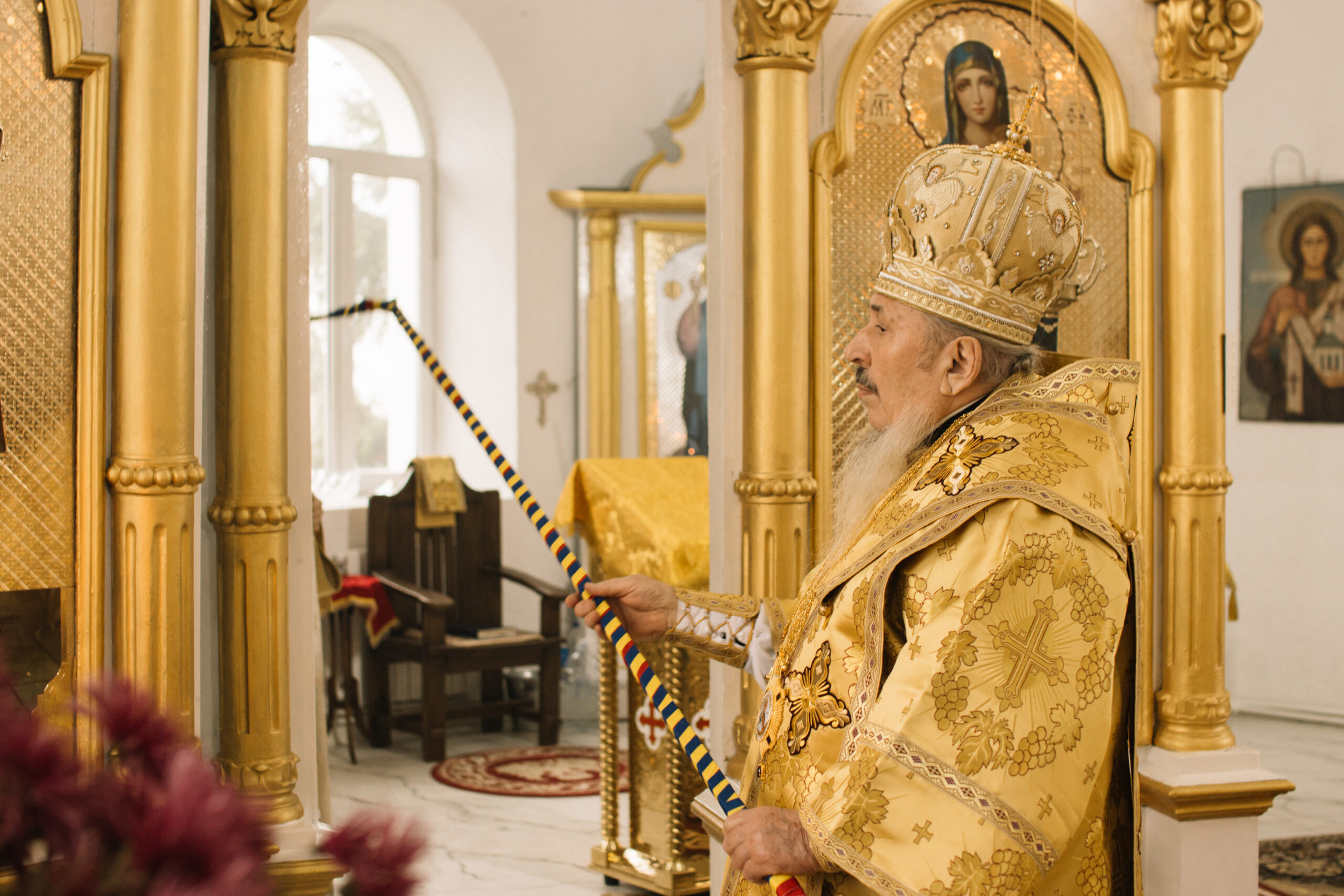 Zi istorică la Rădenii Vechi: Resfințirea bisericii și Liturghie arhierească oficiată de Mitropolitul Basarabiei