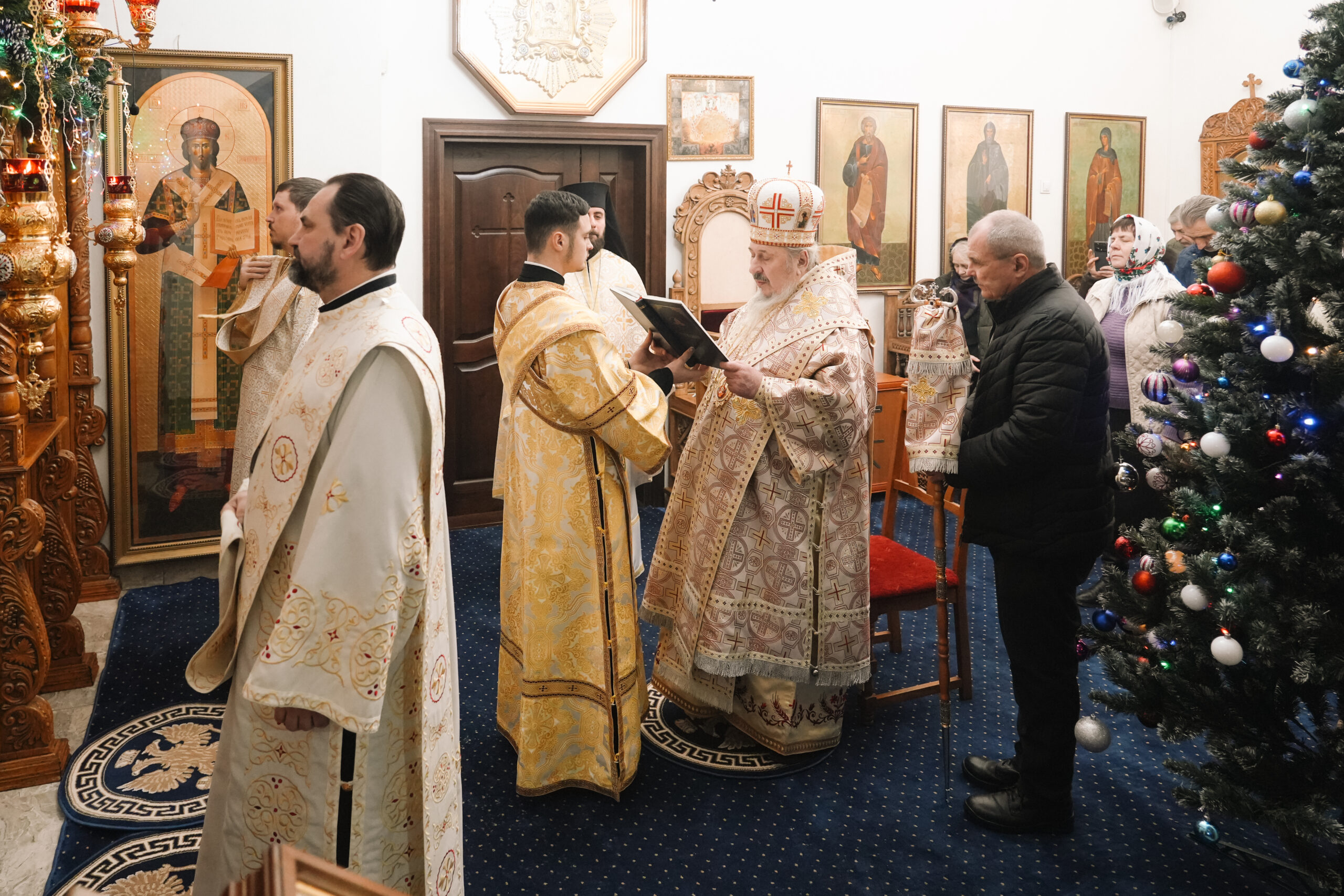 Purtarea de grijă a lui Dumnezeu, vestită în Duminica după Nașterea Domnului, la Paraclisul Mitropolitan din Chișinău, de Mitropolitul Basarabiei