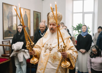ÎPS Părinte Mitropolit Petru în Duminica Sfântului Grigorie Palama: „Dragostea aproapelui transformă suferința în minune”