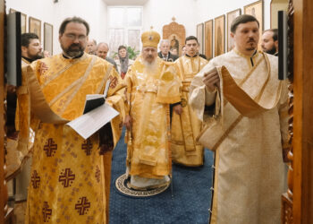 Mitropolitul Petru în rugăciune alături de credincioșii din Chișinău în Duminica Sfintei Maria Egipteanca