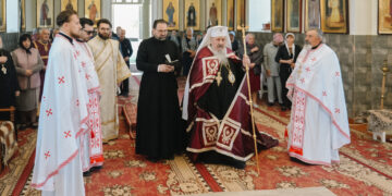 Biserica din Cornova și-a cinstit ocrotitorul în prezența Mitropolitului Basarabiei. Binecuvântarea bustului sociologului Dimitrie Gusti
