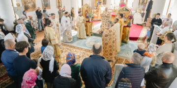 Mitropolitul Basarabiei, în mijlocul credincioșilor din Ialoveni, în Duminica Vindecării orbului