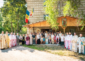 Prăznuirea Icoanei Maicii Domnului „Prodromița”, prilej de bucurie și rugăciune la Parohia „Sfântul Apostol Andrei” din Ungheni