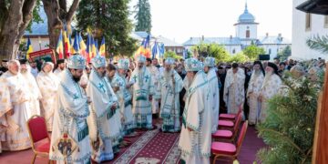 Ierarhii Mitropoliei Basarabiei, prezenți la proclamarea canonizării Sfintelor Cuvioase de la Văratec