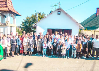 Liturghie arhierească și bucurie duhovnicească în Parohia „Sfinții Martiri Brâncoveni” din orașul Codru