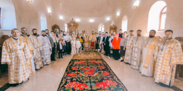 Mitropolitul Antonie, în rugăciune alături de clerul și credincioșii Episcopiei de Bălți: un nou slujitor al Sfântului Altar