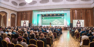 Mitropolitul Antonie, a participat la ceremonia aniversară a USM: un secol de învățământ teologic și de solidaritate românească la Chișinău