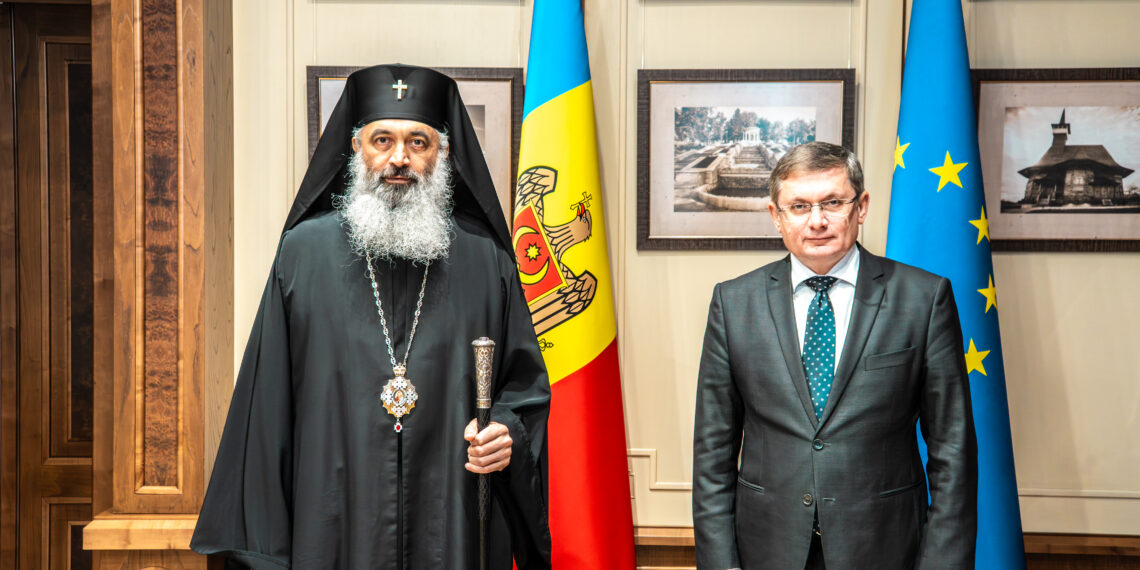 Mitropolitul Antonie s-a întâlnit cu președintele Parlamentului Republicii Moldova: dialog bisericesc, recuperarea patrimoniului și recunoașterea victimelor represiunii sovietice